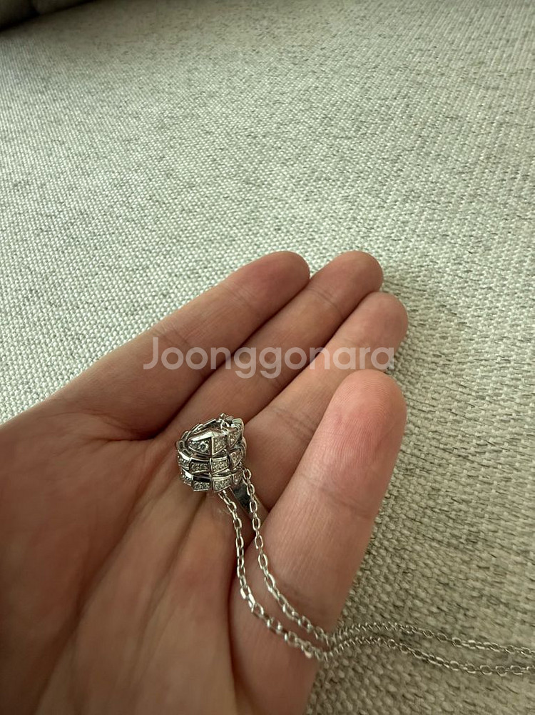 불가리 세르펜티 풀파베 목걸이 실버판매 모이사나이트--1