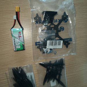 드론/ fpv / 이쑤시개 프레임, 프롭,배터리일괄