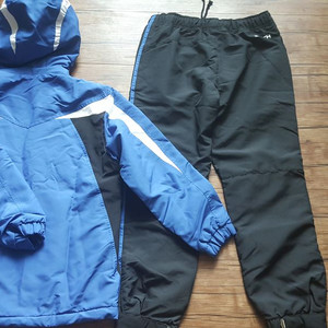 (사이즈 140) 트레이닝 점퍼 상하 세트 (새상품)