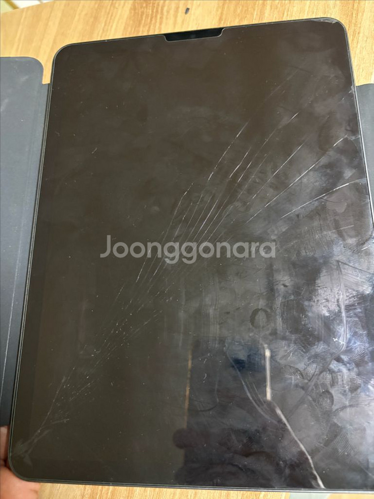 아이패드에어 m1 유리실금 액정 정상 64g--1