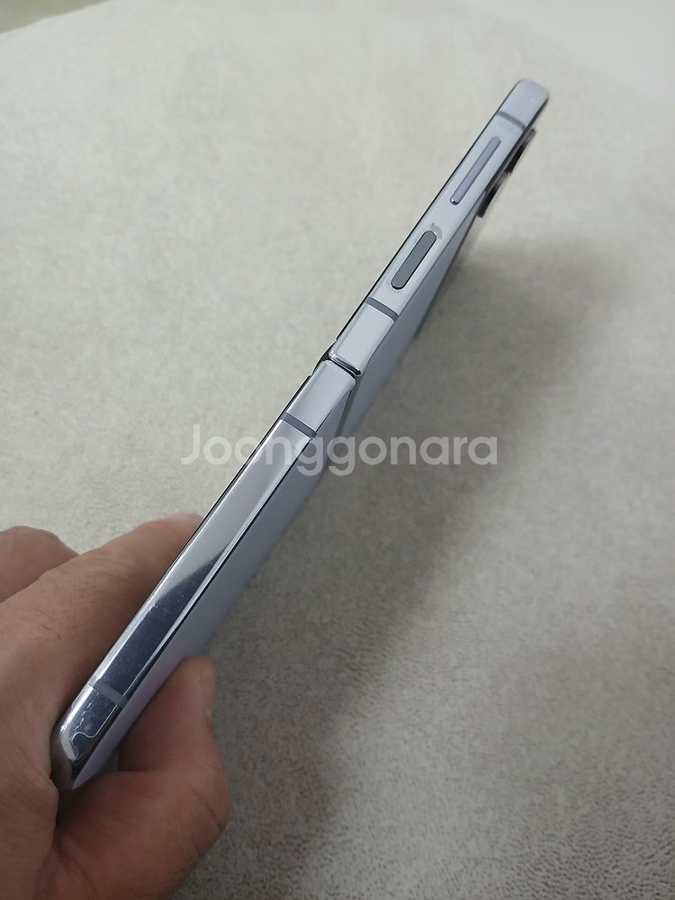 갤럭시Z플립4 256GB 팝니다!!!!--2