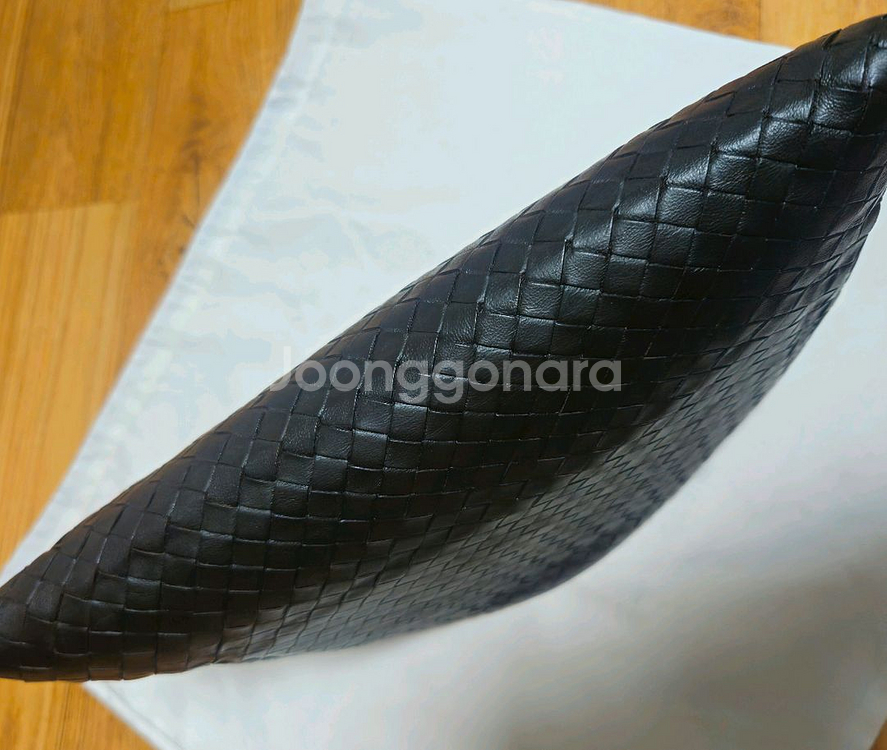 보테가베네타 클러치 m사이즈 정품 입니다--3