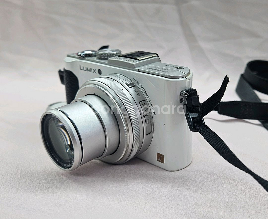 파나소닉 루믹스 DMC-LX7 화이트--3