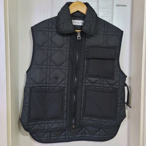 크리스챤 디올 퀼팅조끼