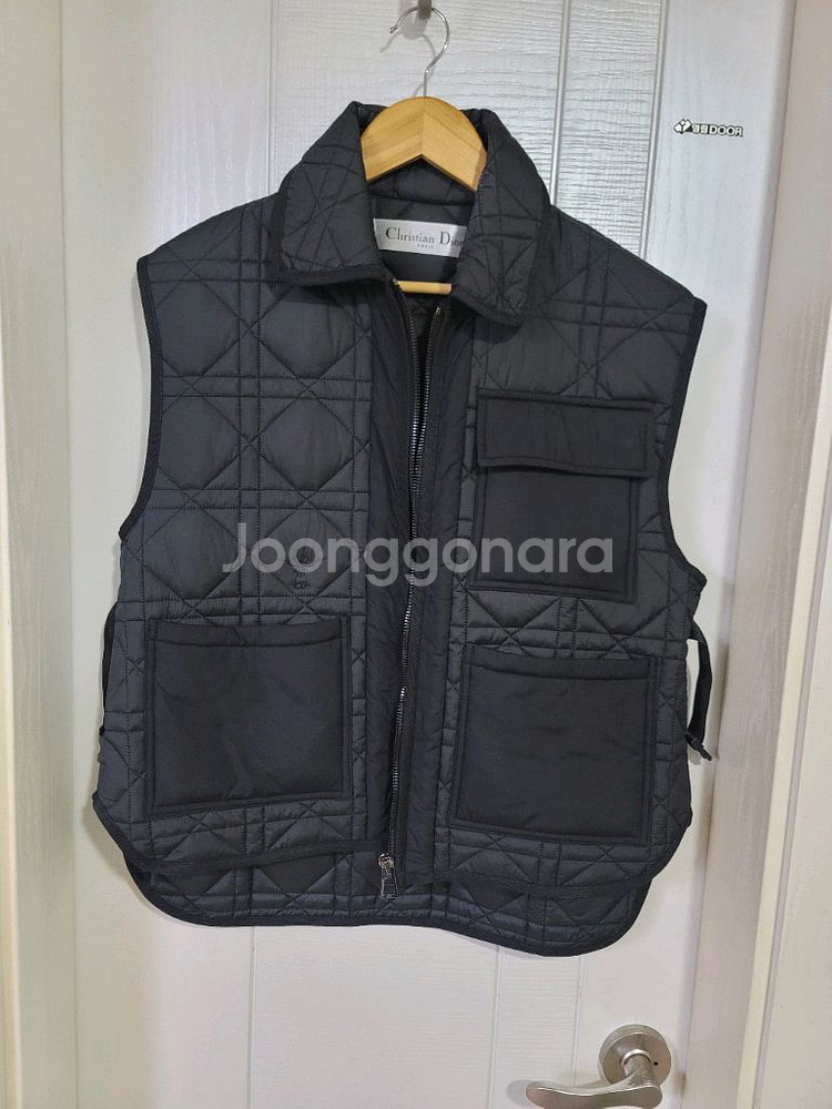 크리스챤 디올 퀼팅조끼--4