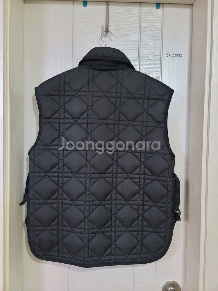 크리스챤 디올 퀼팅조끼--5