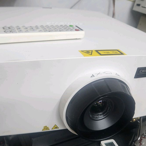 레이저 프로젝터 크리스티