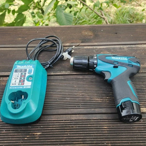 마끼다 충전 드릴 DF330D