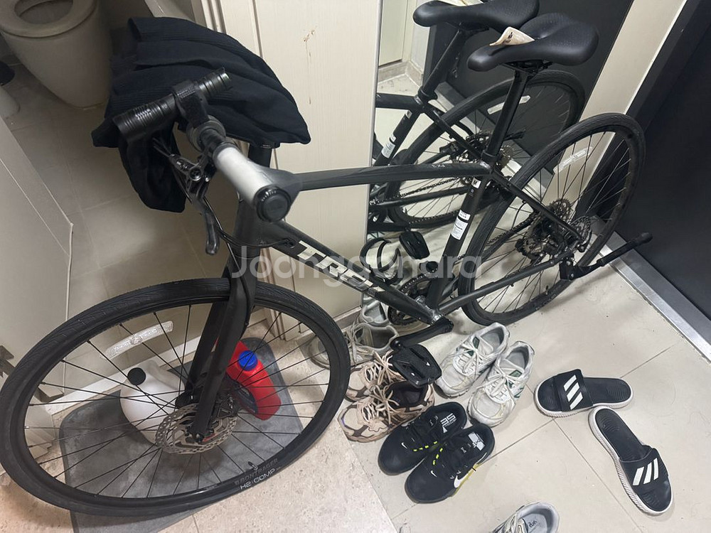 트렉 fx3 m사이즈 2023년식--0