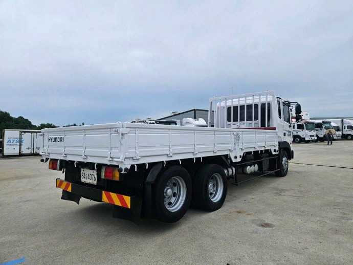 5톤카고트럭 중축 제원 적재함길이 5.4 후축 중고매매 이미지