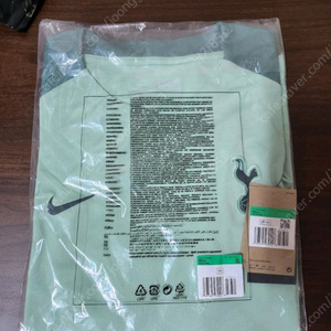 24-25 토트넘 트레이닝 셔츠 팝니다