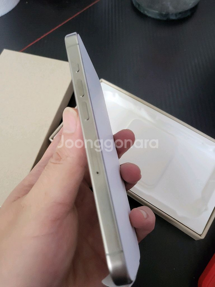 아이폰 15프로 내추럴 티타늄 256gb 리퍼 새제품--4