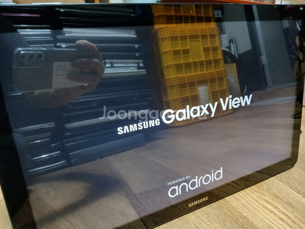 SAMSUNG 갤럭시뷰 32GB 18.4인치 태블릿PC--1