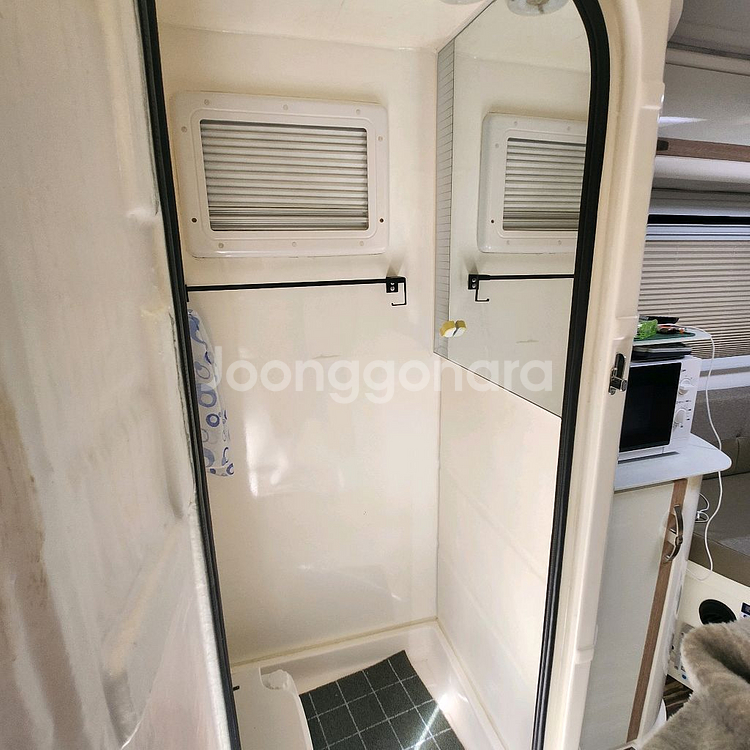 18년식 캠핑카 팔아요--3