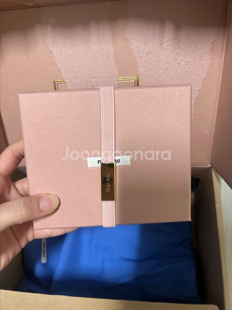 미우미우 카드지갑--0