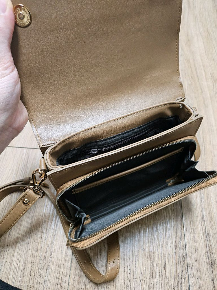 브라운 카멜 베이지 가방 미니 크로스백 팝니다--2