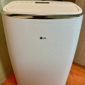 LG 이동식 에어컨 PQ08DBWCN 판매합니다
