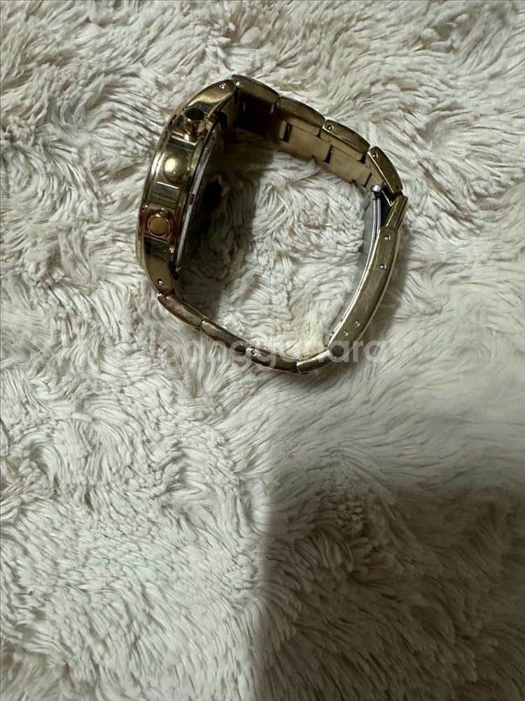 파슬(FOSSIL) 골드톤 크로노그래프 남성용 메탈시계--2