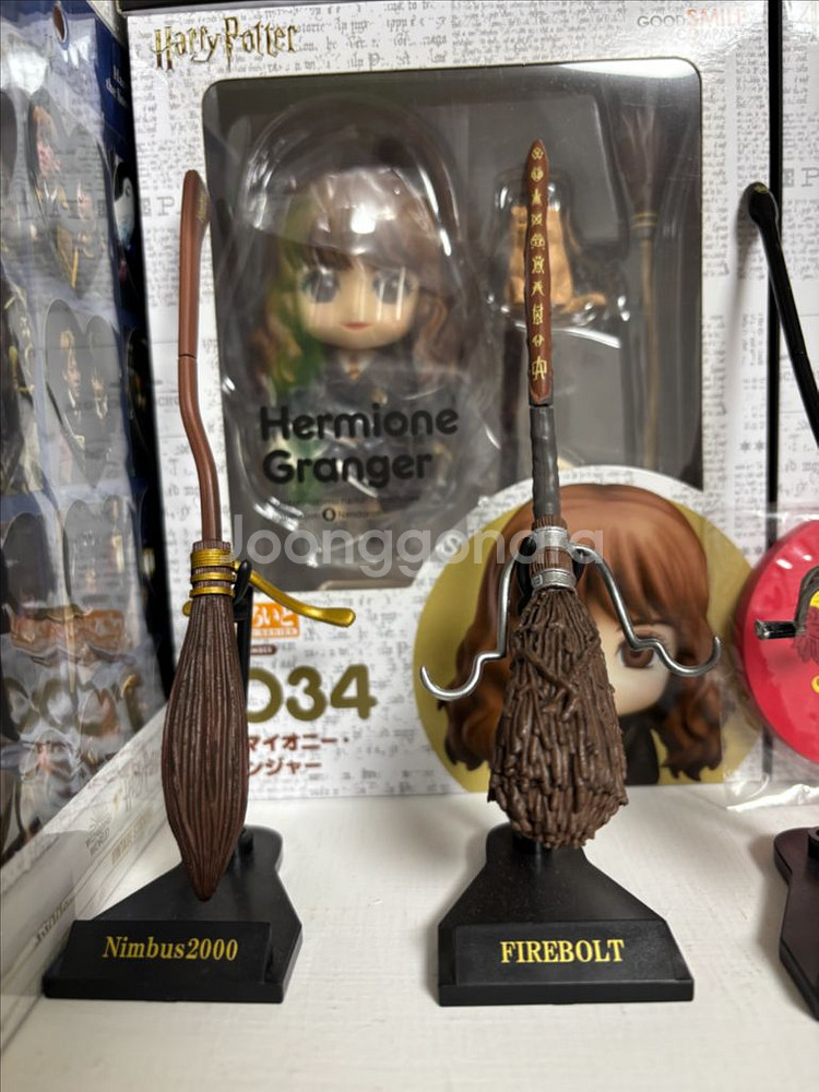 해리포터 빗자루 가챠 파이어볼트 님부스2000--0