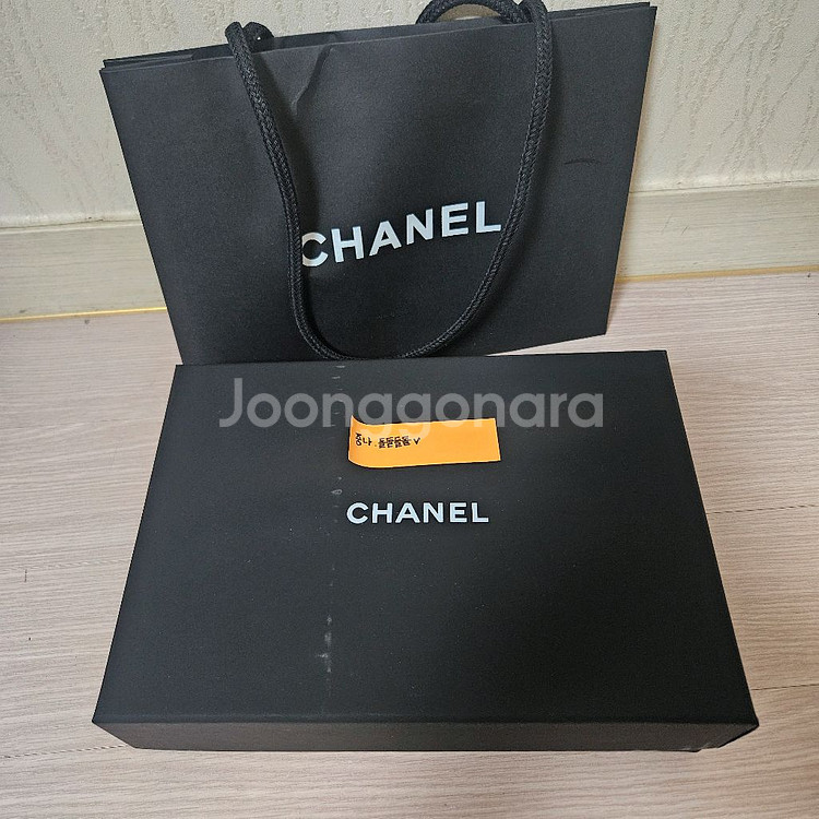 샤넬 woc 캐비어 금장 미사용--0