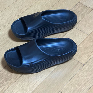 나이키 X 리주버네이트 슬라이드 블랙