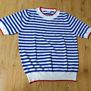 김남주 반팔 스트라이프티 66