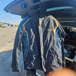 가마가츠고어텍스낚시복