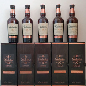 발렌타인 30 공병입니다