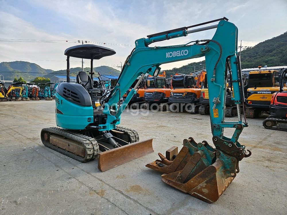 3톤 미니굴삭기 코벨코 SK30 2022년식 풀세트--2