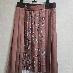 [한섬 SJSJ] *새상품* 패턴 플리츠 스커트