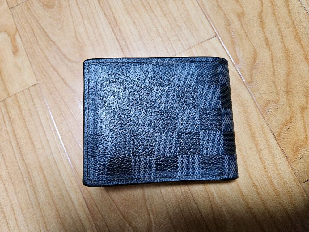 루이비통 남성반지갑 이미지