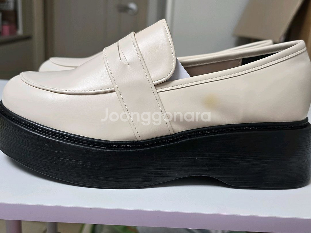 아이보리 로퍼 245 새상품--3