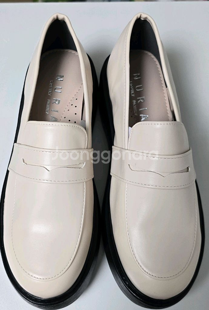 아이보리 로퍼 245 새상품--6