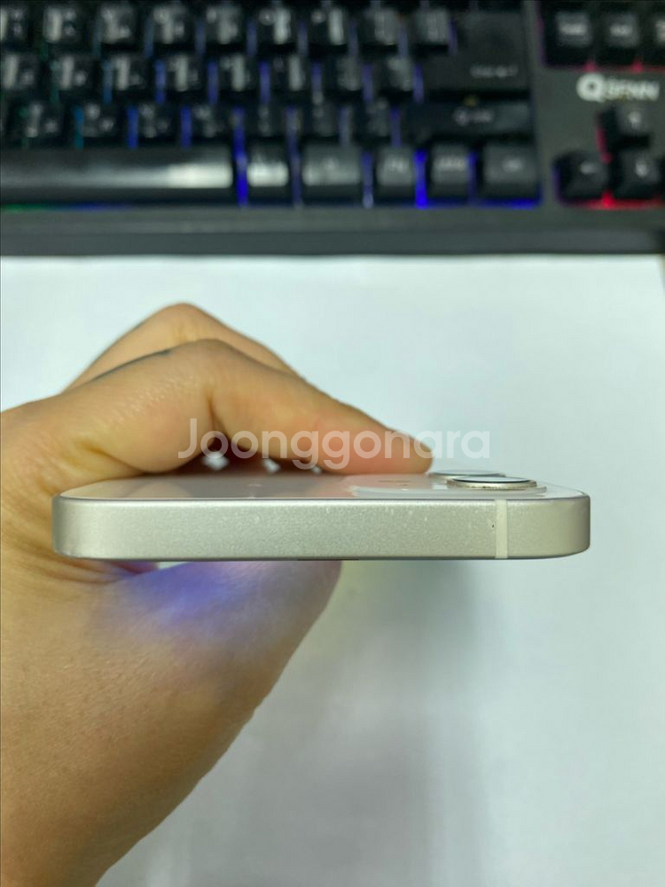 아이폰12 화이트 외관깔끔 64GB 무잔상--3