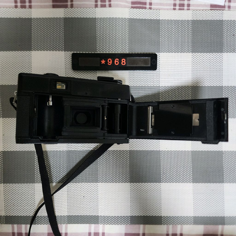 치논 35 F-A 오토 FOCUS 필름카메라 이미지