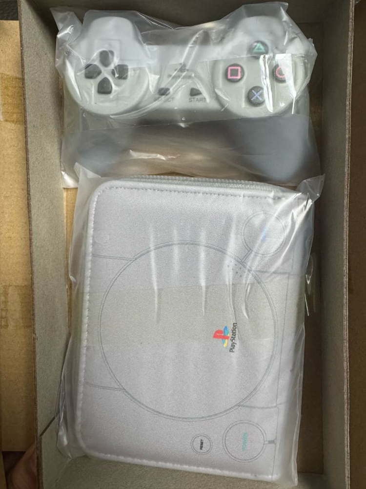 PS1 지갑 & 패드 키링 이미지