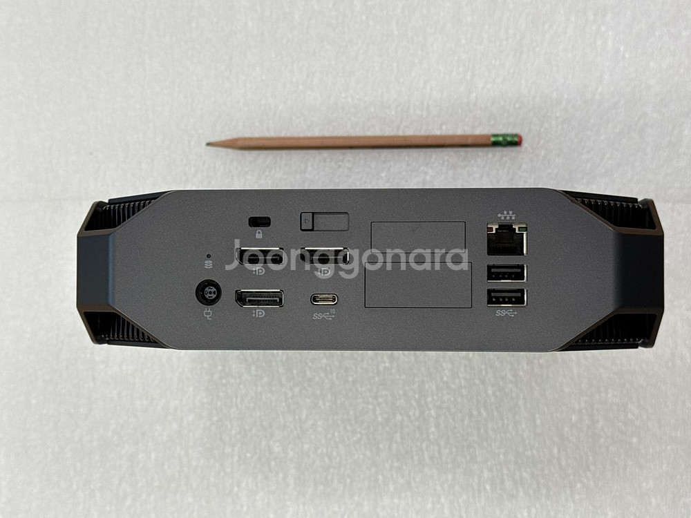 HP Z2 mini G4 Xeon E-2186G--3