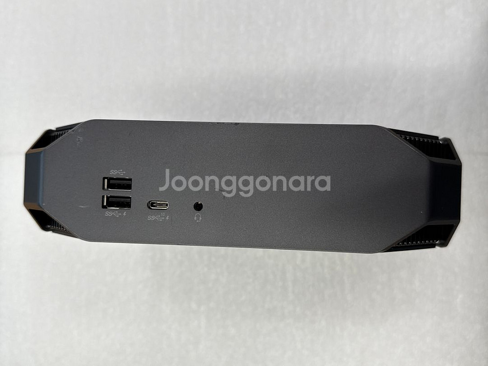 HP Z2 mini G4 Xeon E-2186G--4