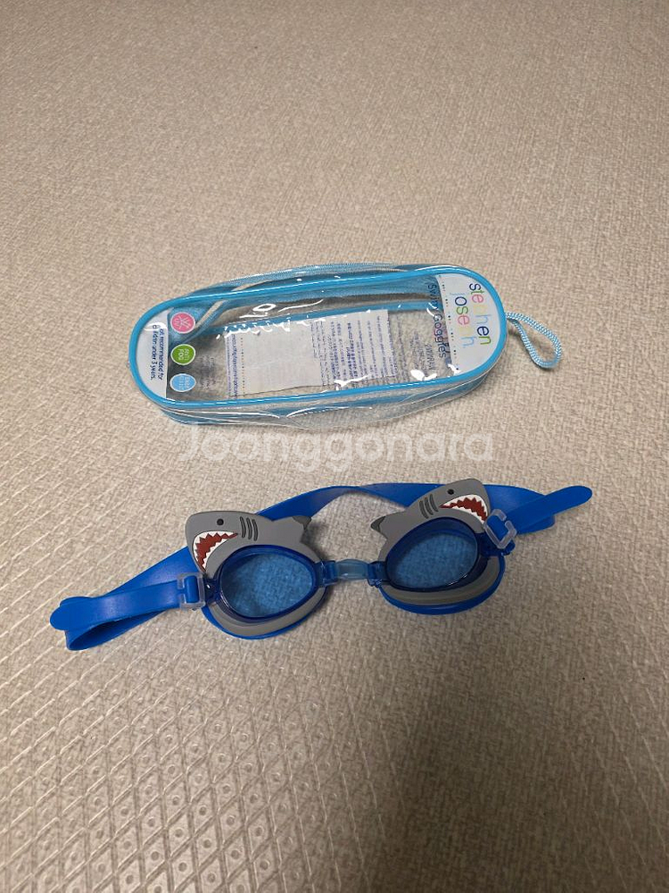 스테판조셉 물안경 상어--0