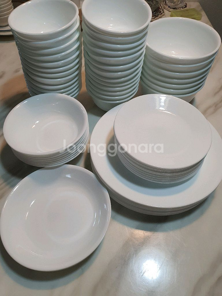 코렐 화이트 미사용 보관용(새것) 개당값--2