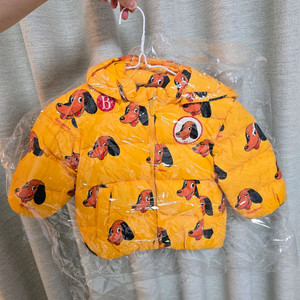 베베드피노 덕다운 패딩 90 판매합니다