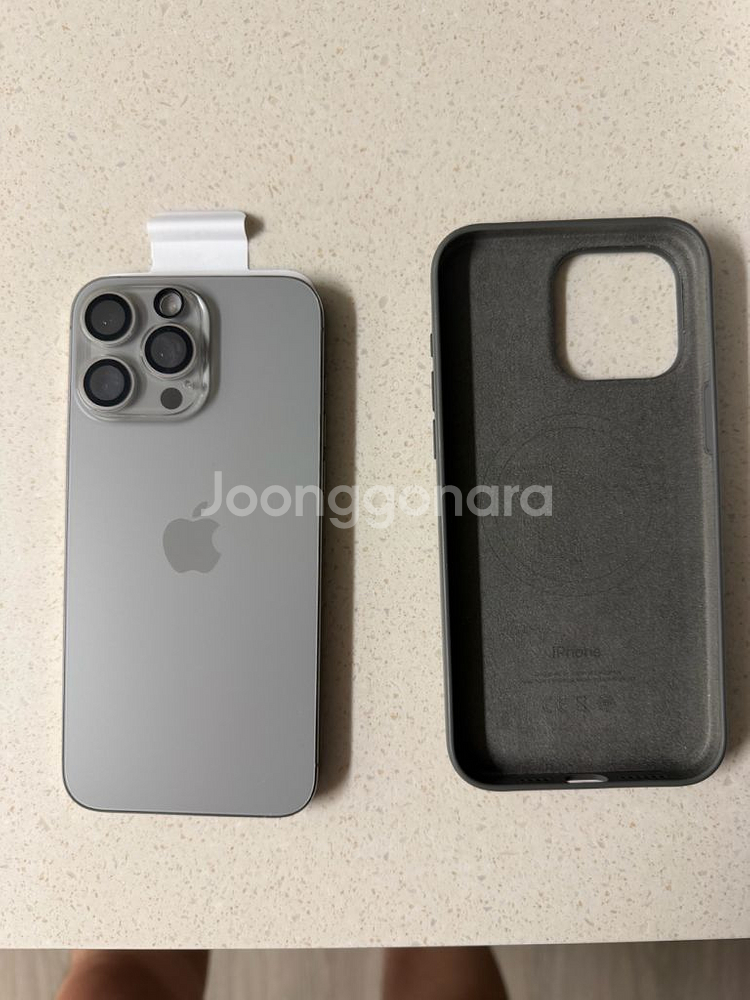 자급제)특s급 아이폰15프로맥스512 내추럴티타늄 풀박--1