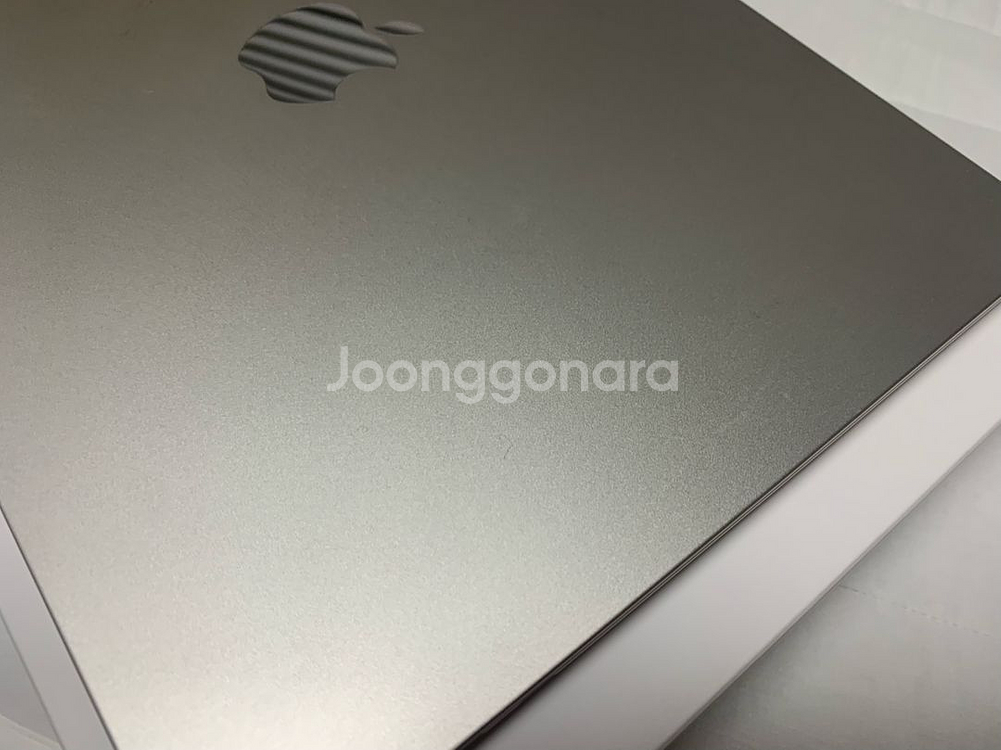 맥북 m2 에어 13인치 16gb 1tb 스타라이트 애--13