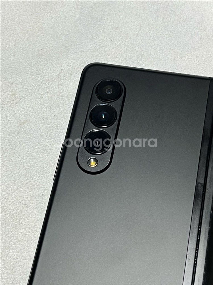 갤럭시 Z 폴드3 256GB 블랙 A급 판매합니다--4