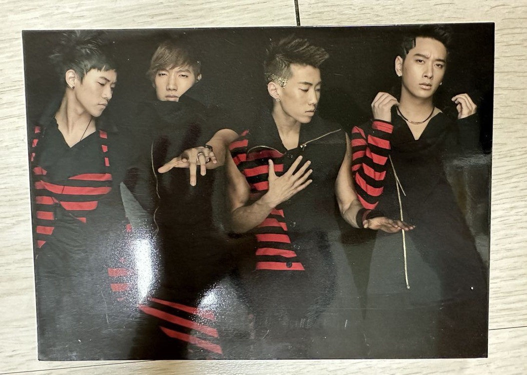 블락비, 세븐, EVAN, 2AM, 2PM, 엠블랙 이미지