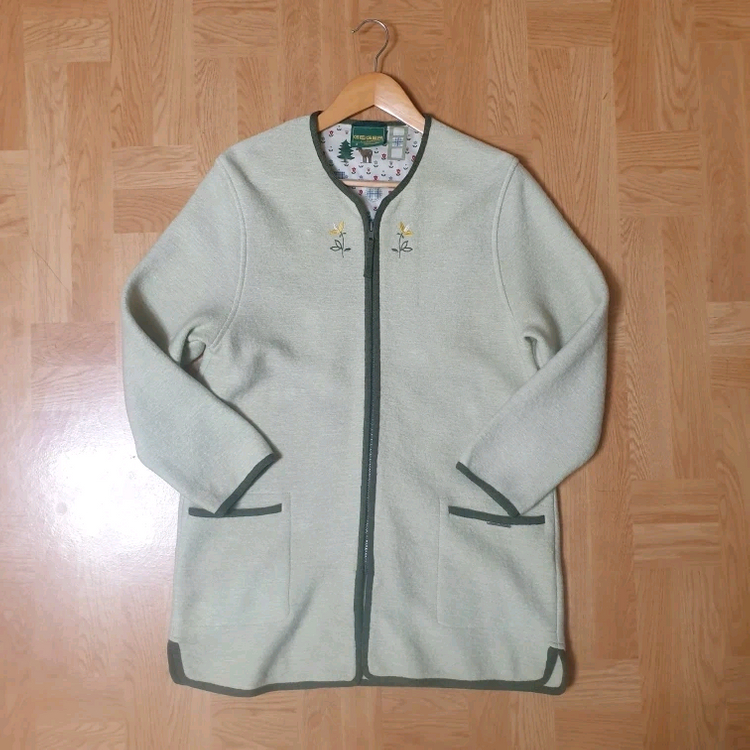 GEIGER 가이거 퀼트라이닝 플라워자수 집업 코트--2