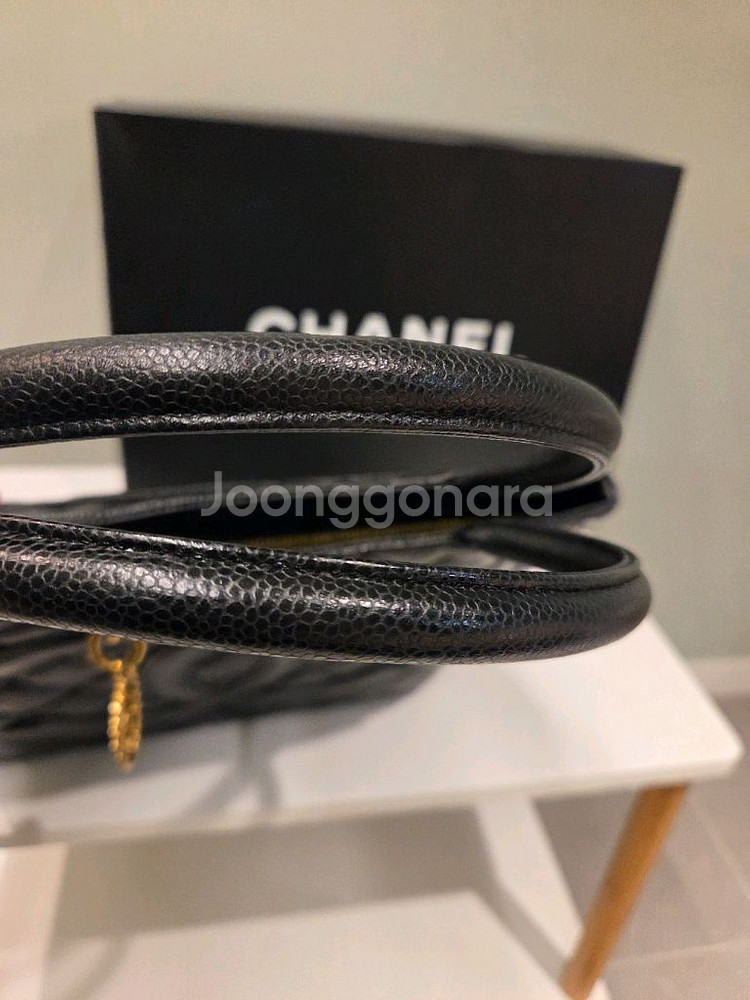 샤넬 클래식 캐비어 메달리온 골드 잠실 롯데백화점 구매--2