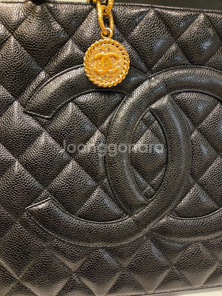 샤넬 클래식 캐비어 메달리온 골드 잠실 롯데백화점 구매--8