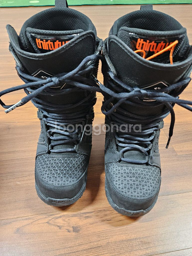 [5.5만원]써리투부츠 260판매합니다.--0