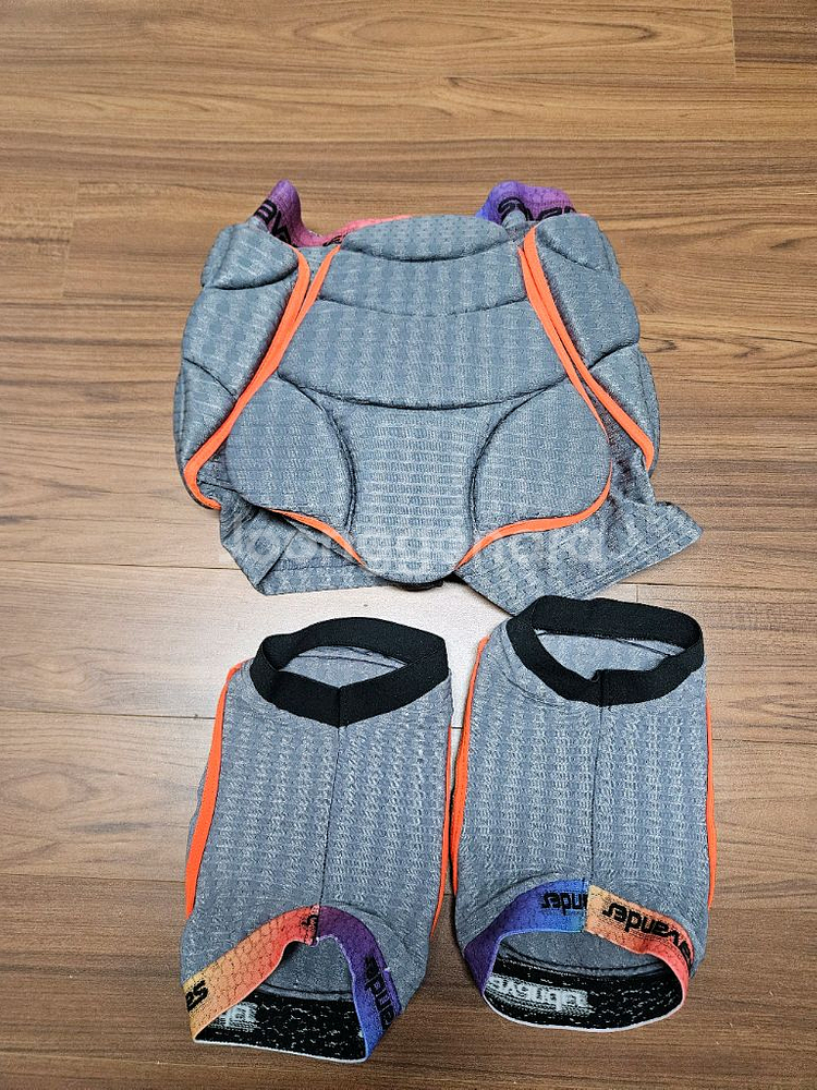 [2만원]어린이보호대(S) 판매합니다--1